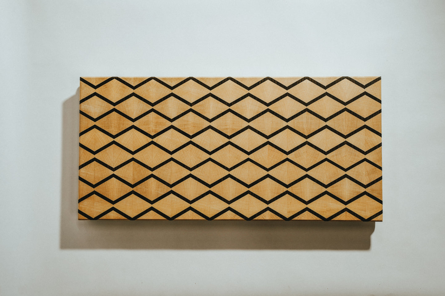 Stirnholz-Schneidebrett aus Ahorn & Amazakoué – 58 × 28 cm