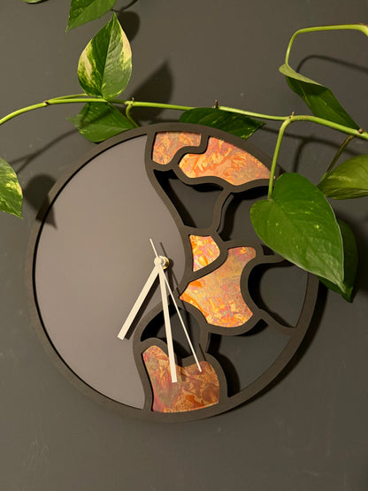 Wanduhr mit Kupfer und Fenixbeschichtung