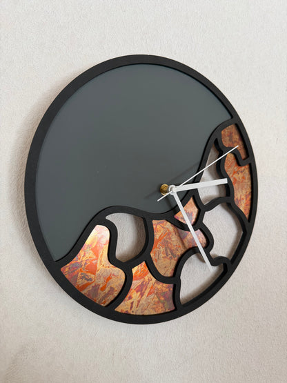 Wanduhr mit Kupfer und Fenixbeschichtung