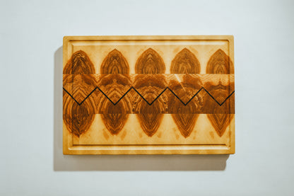 Stirnholz- Schneidebrett aus Esche mit Saftrille 46 x 32 cm